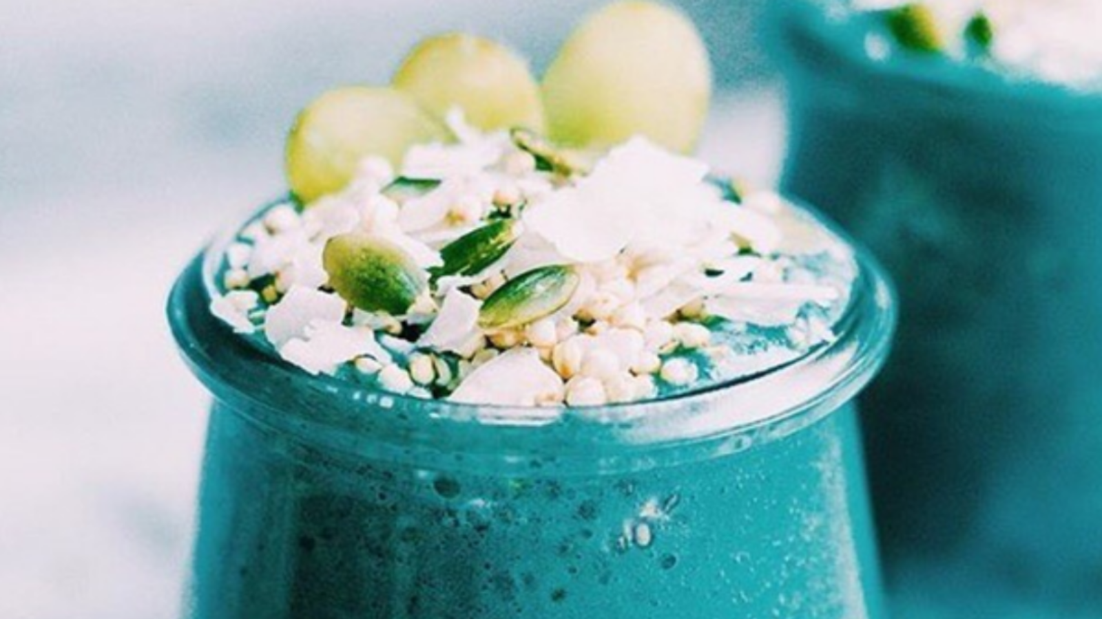 Mermaid Chia Pudding Recipe - BlueMAJIK powder.